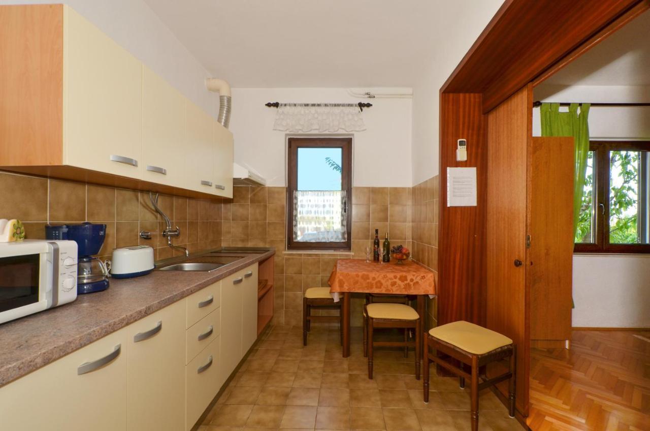 Apartments By The Sea Slatine, Ciovo - 12176 Kültér fotó